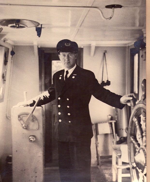 Kaptein Olav Skaar på "MS Bruvik"